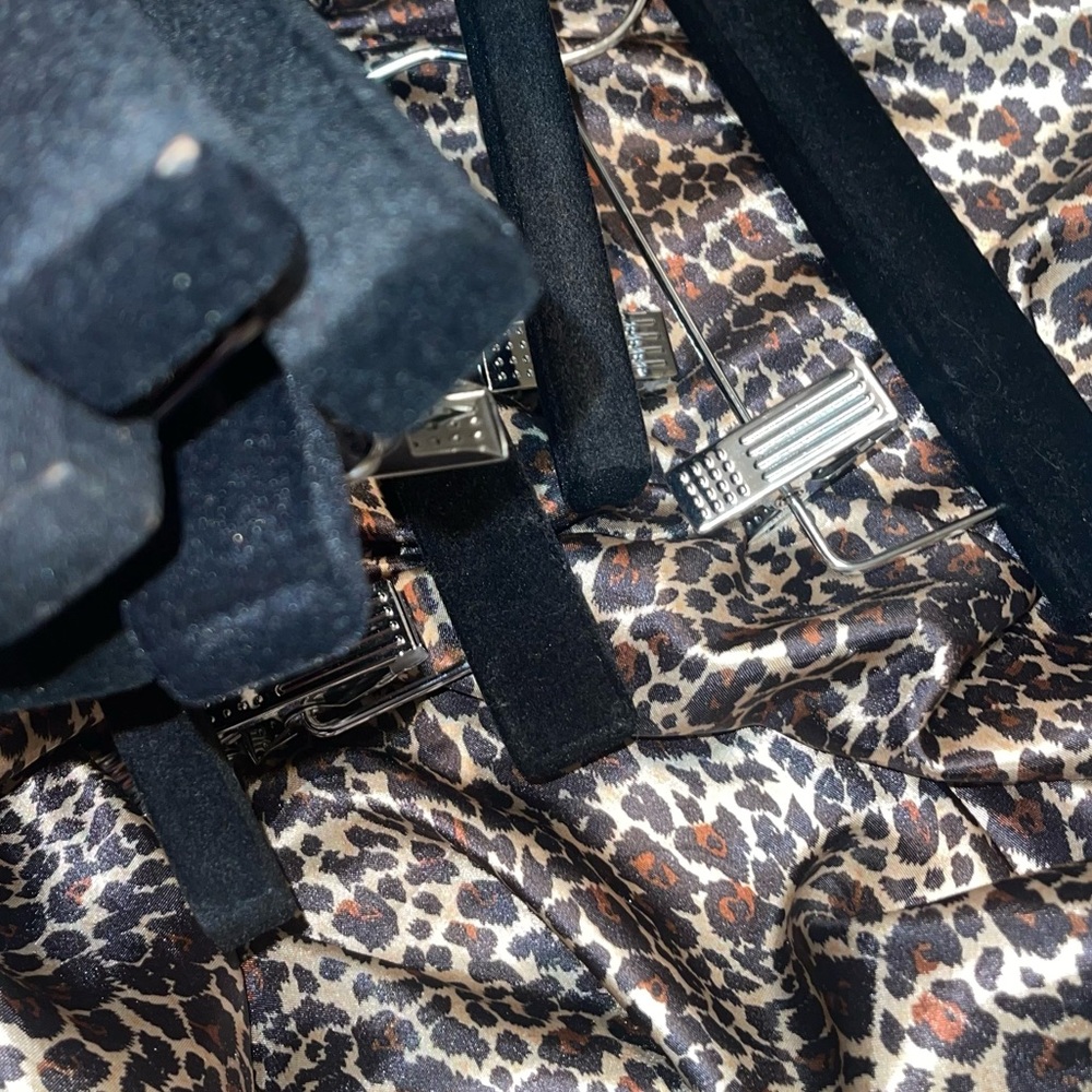 10 Crushed Velvet Black and Silver Pant Hangers - Picture 5 of 16